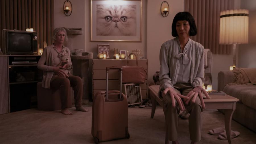 TODO EN TODAS PARTES AL MISMO TIEMPO