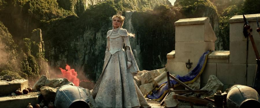 MALÉFICA 2: DUEÑA DEL MAL